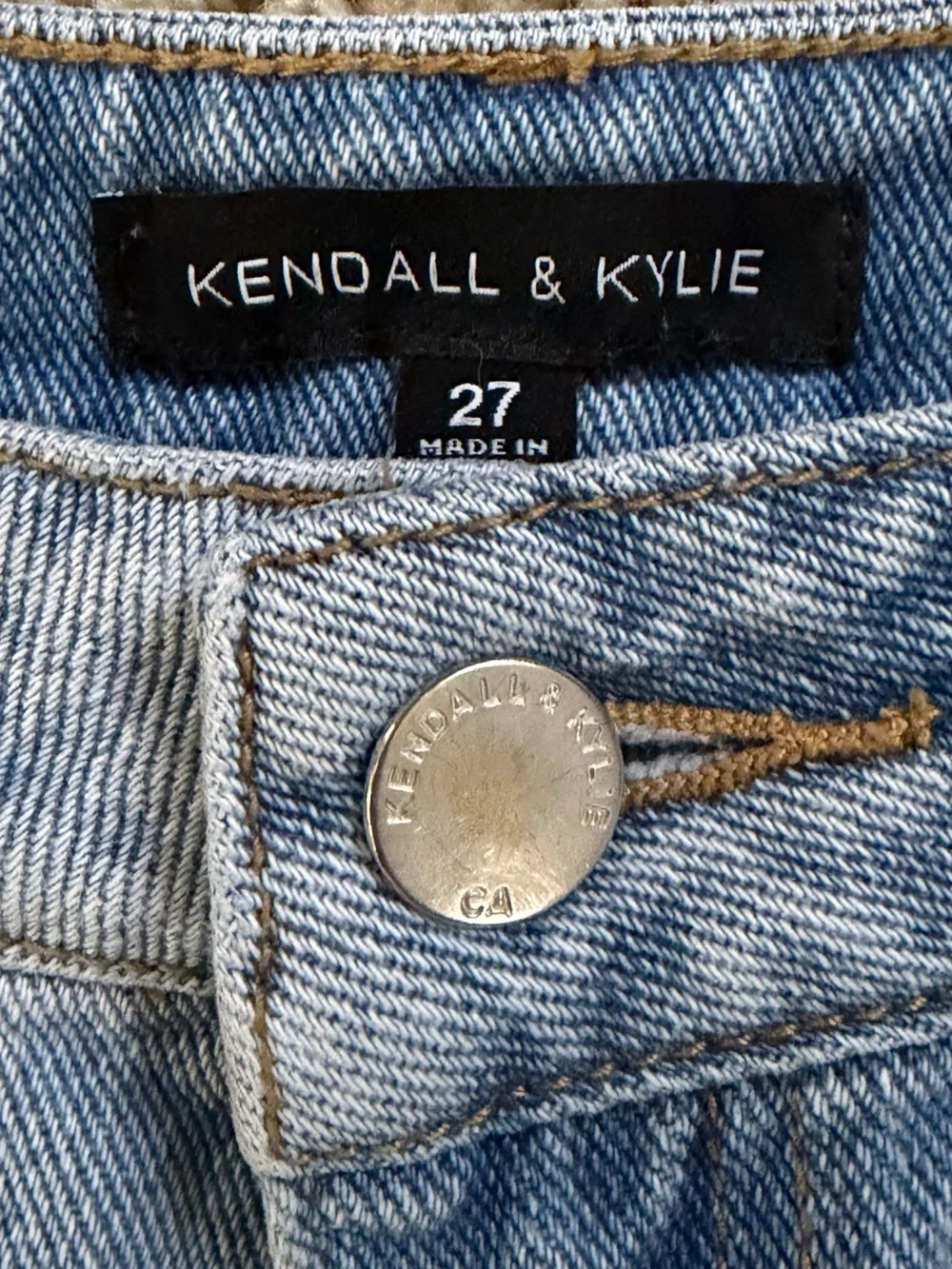 Kendall & Kylie Distressed High Rise Frayed Hem Straight Leg Crop Jeans Size 27